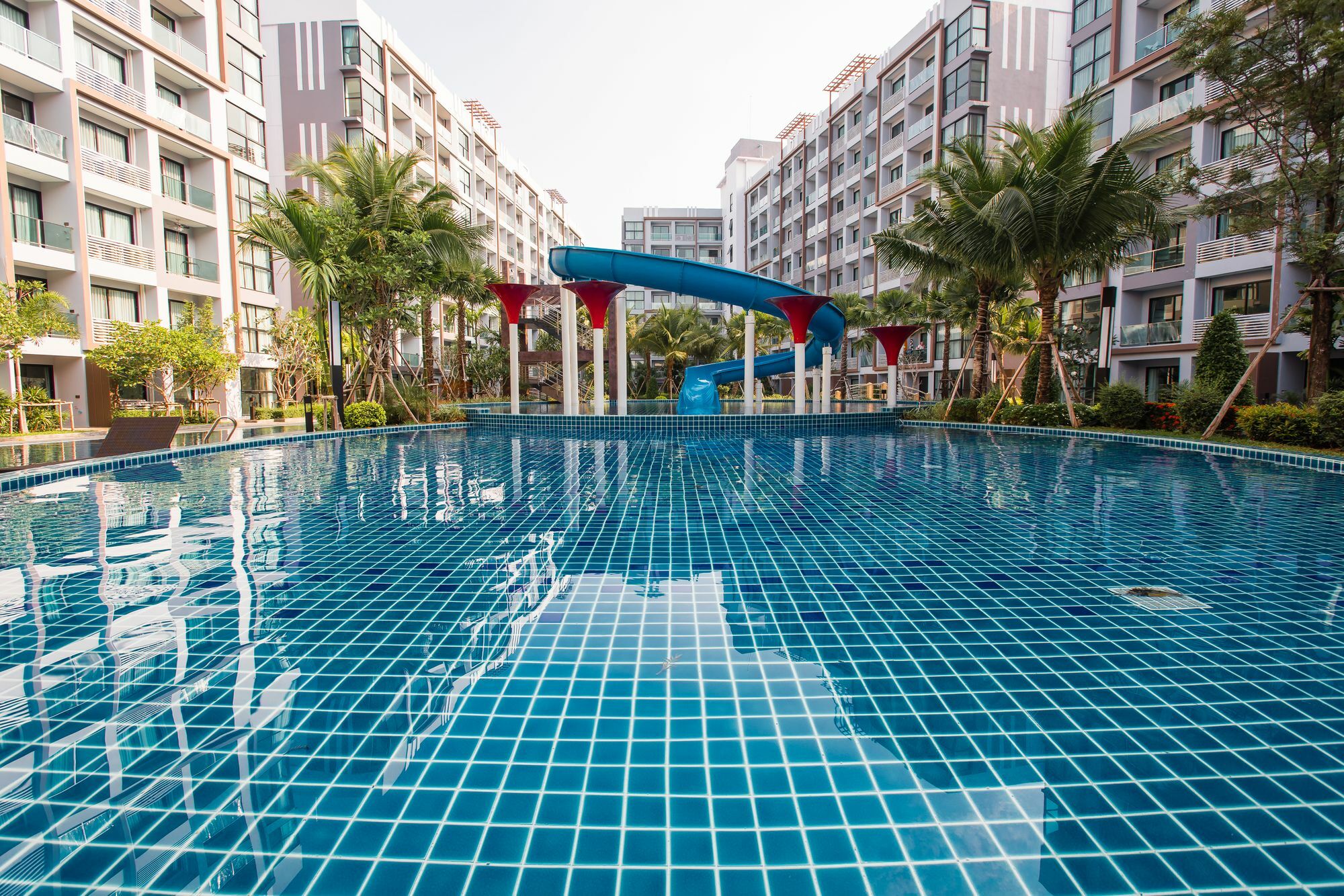Dusit Grand Park Leilighet Haat Jomtien Eksteriør bilde