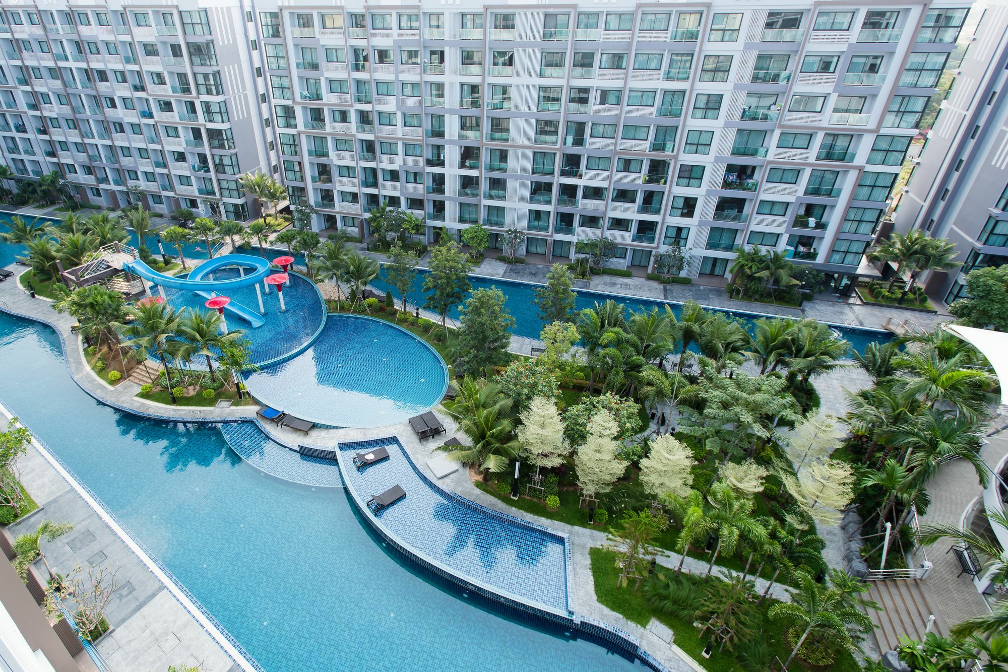 Dusit Grand Park Leilighet Haat Jomtien Eksteriør bilde