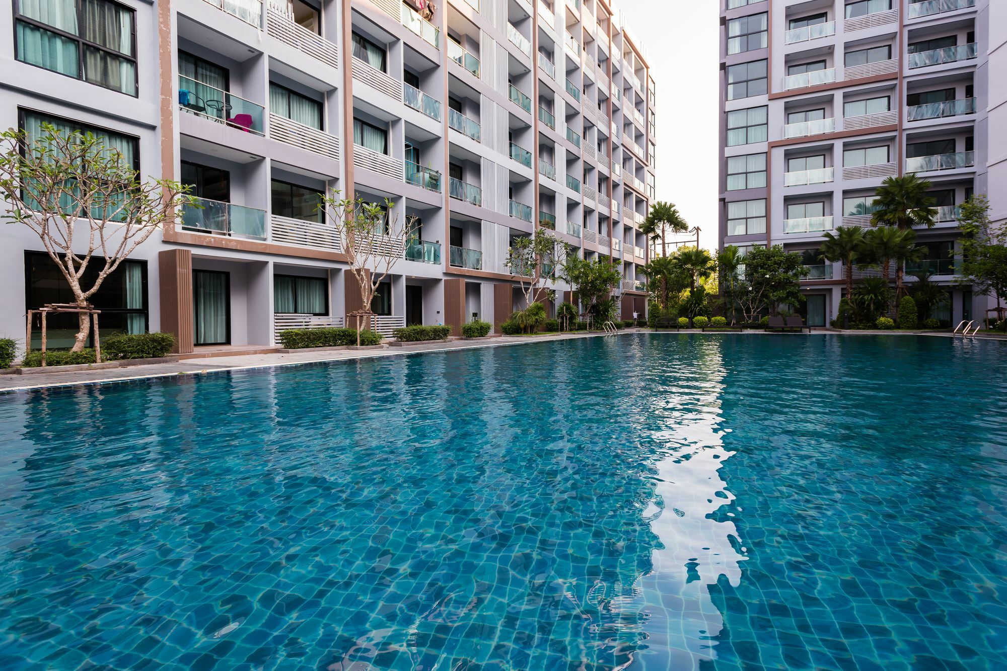 Dusit Grand Park Leilighet Haat Jomtien Eksteriør bilde