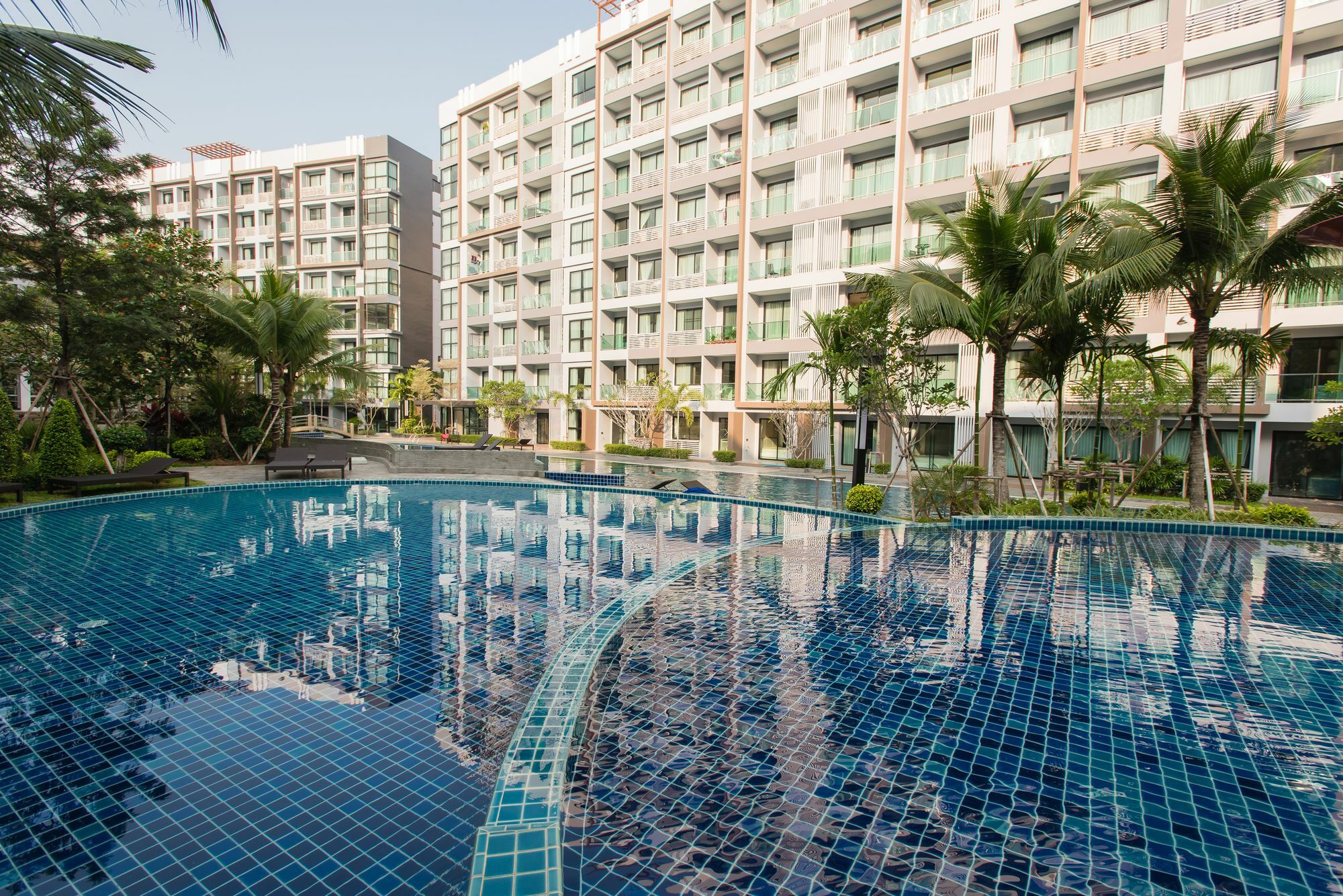 Dusit Grand Park Leilighet Haat Jomtien Eksteriør bilde